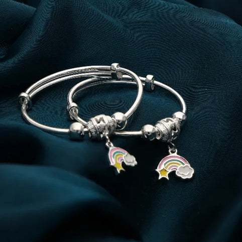 Wear Bangles vs Bracelets