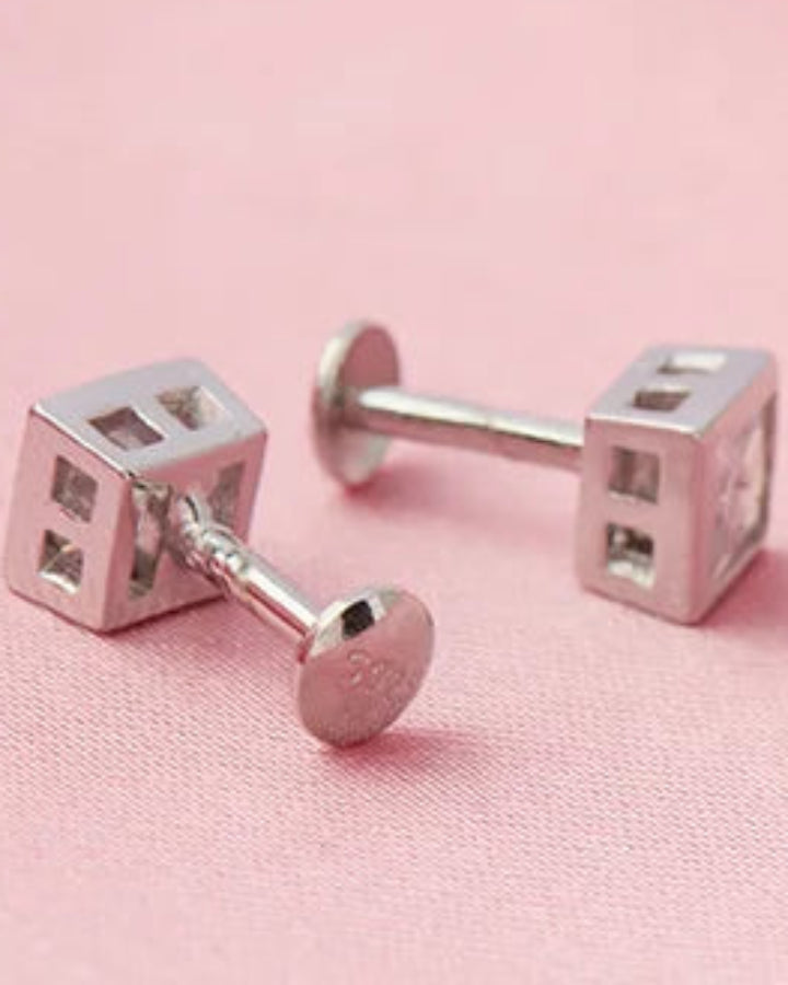 Nova Studs in 92.5 Silver