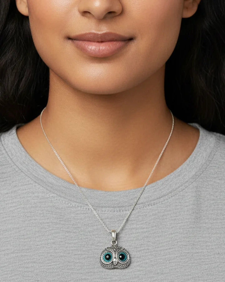 Owl Pendant in 92.5 Silver