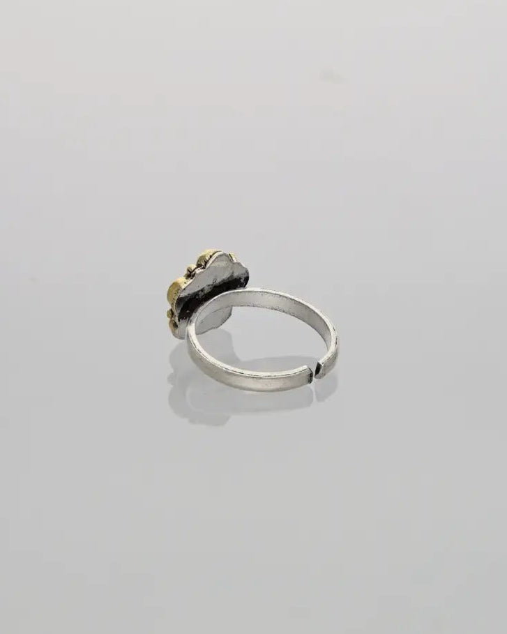 Ratnaraj Toe Rings worn view - Silsila by Dvaar