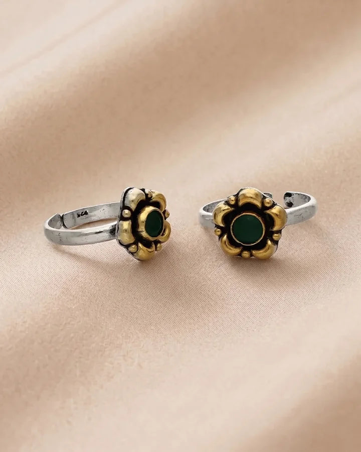Vrinda Toe Rings in 92.5 Silver
