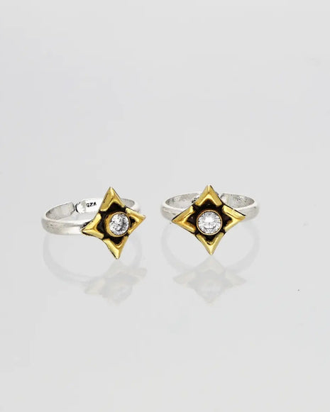 Star Toe Rings detail - Silsila by Dvaar