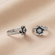 Aarohi Toe Rings in 92.5 Silver