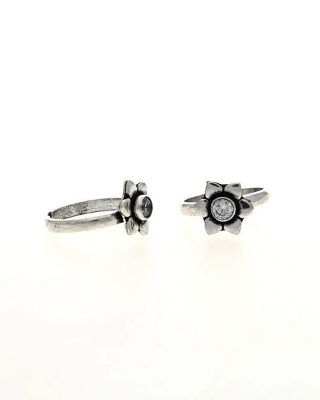 Aarohi Toe Rings detail - Silsila by Dvaar