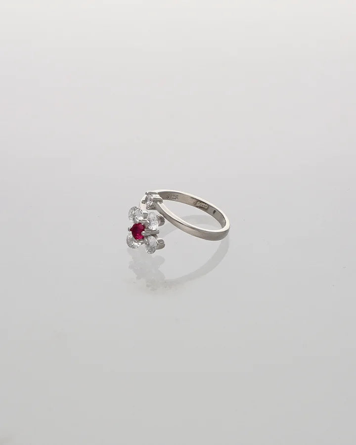 Floral Ring in 92.5 Silver