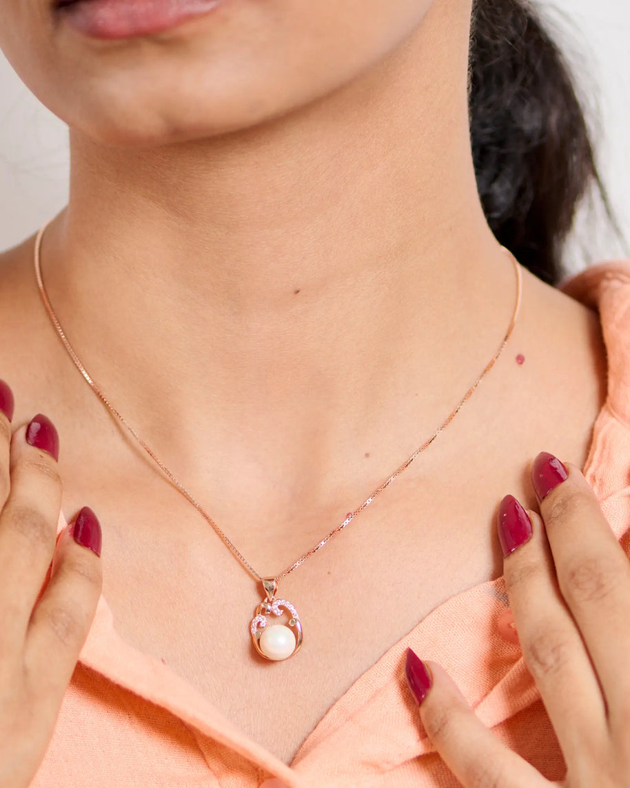 Pearl Pendant in 92.5 Silver