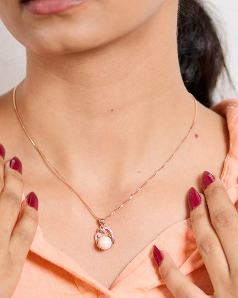 Pearl Pendant in 92.5 Silver