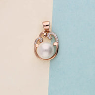 Pearl Pendant in 92.5 Silver