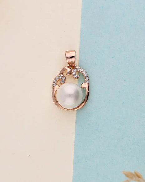 Pearl Pendant in 92.5 Silver