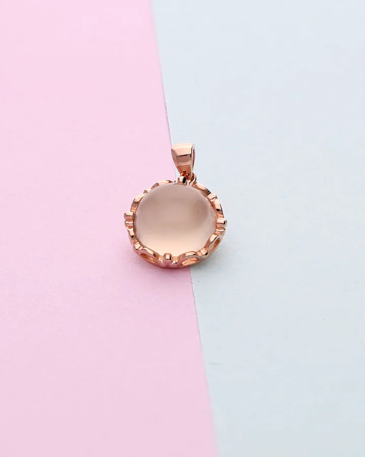Lunar Pendant in 92.5 Silver