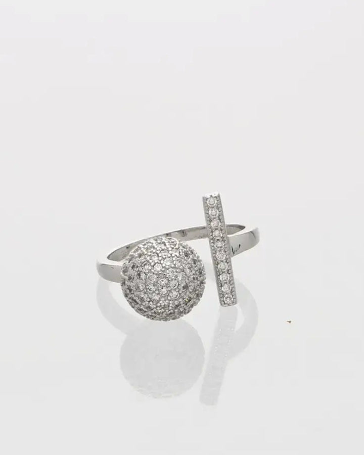 LuxeSphere Ring detail - Silsila by Dvaar