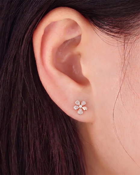 Petal Studs in 92.5 Silver