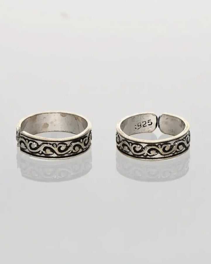 Filigree Toe Rings detail - Silsila by Dvaar