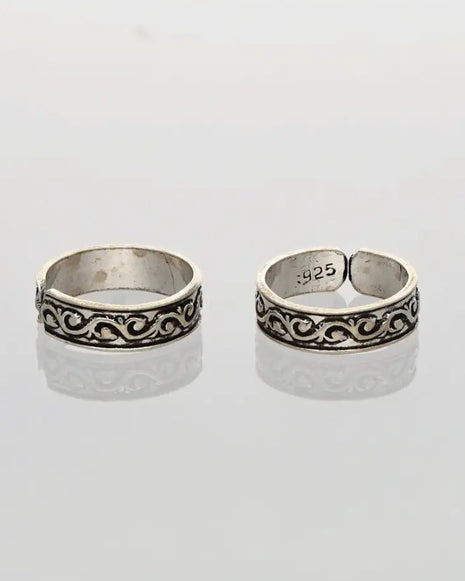 Filigree Toe Rings detail - Silsila by Dvaar
