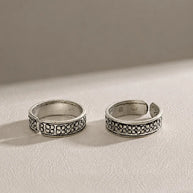Vritta Toe Rings in 92.5 Silver - Silsila by Dvaar