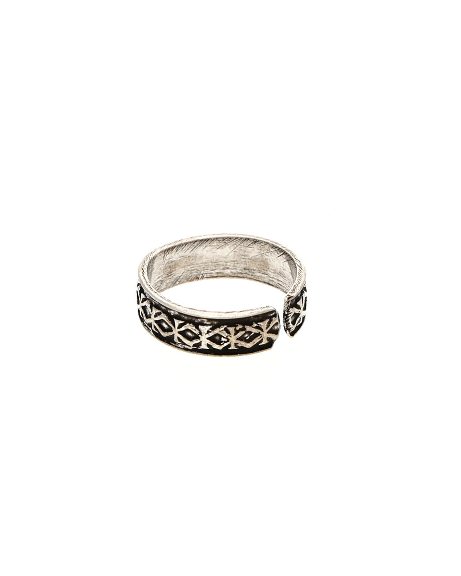 Smriti Toe Rings worn view - Silsila by Dvaar