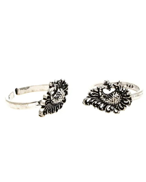 Peacock Toe Rings detail - Silsila by Dvaar