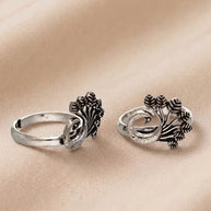 Peafowl Toe Rings in 92.5 Silver