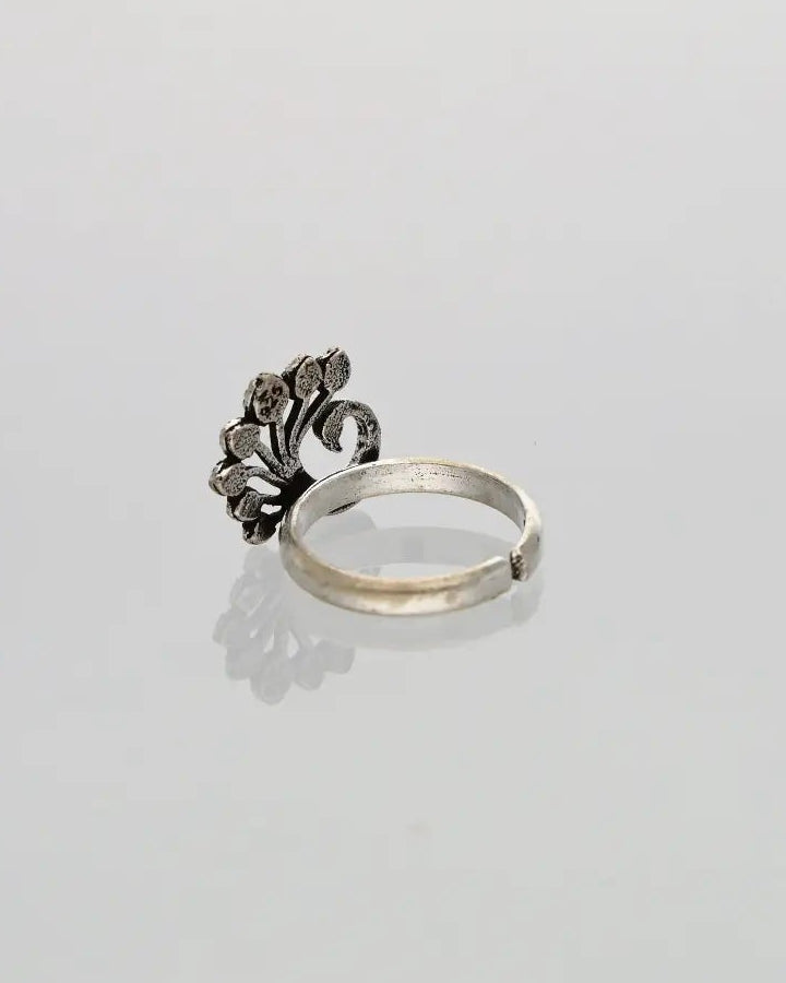 Peafowl Toe Rings in 92.5 Silver