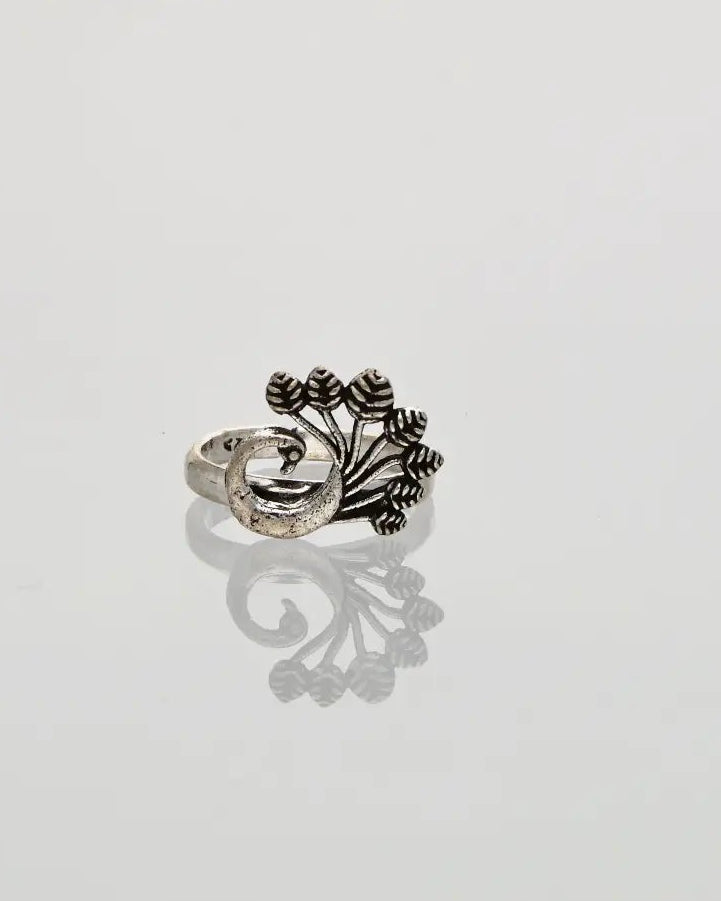 Peafowl Toe Rings in 92.5 Silver