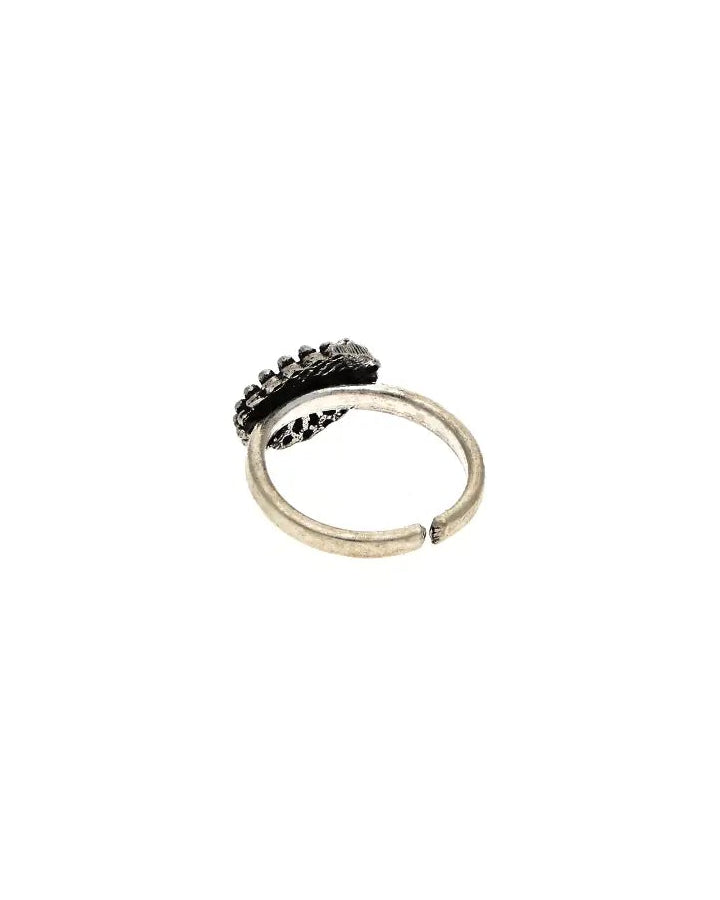 Sumana Toe Rings in 92.5 Silver