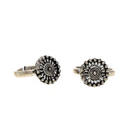 Sumana Toe Rings in 92.5 Silver