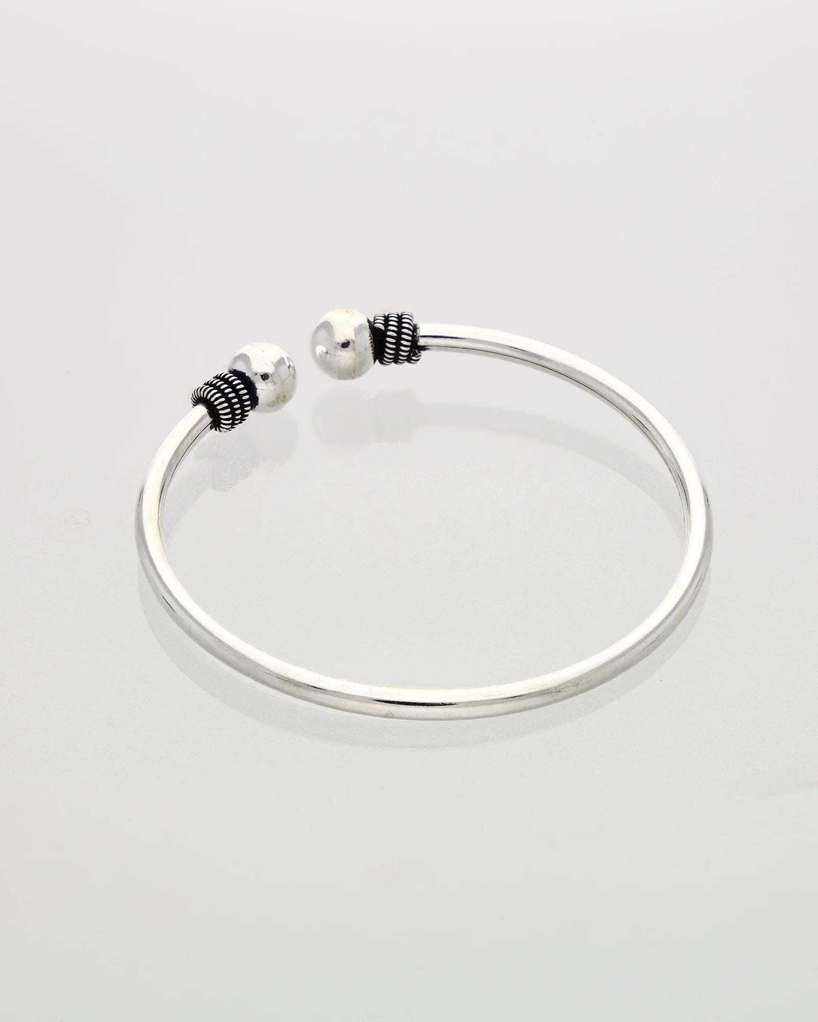 Nostara Kada in 92.5 Silver side view - Silsila by Dvaar
