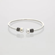 Nostara Kada in 92.5 Silver detail - Silsila by Dvaar