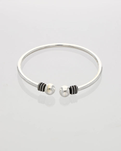 Nostara Kada in 92.5 Silver front view - Silsila by Dvaar