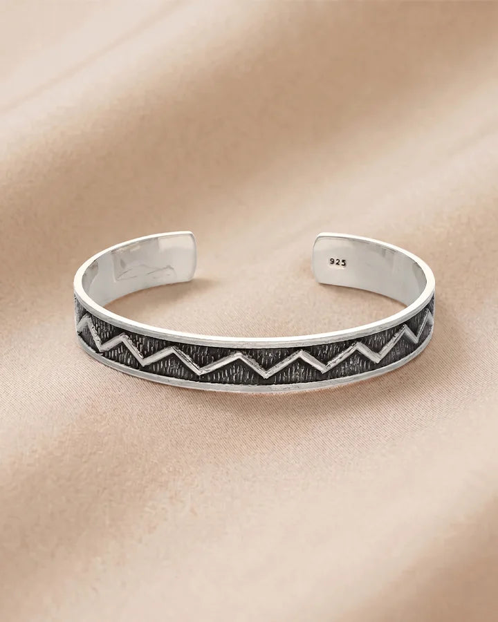 Intrigue Kada in 92.5 Silver