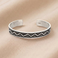 Intrigue Kada in 92.5 Silver