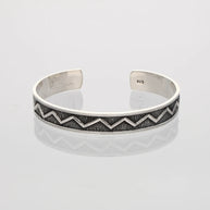 Intrigue Kada in 92.5 Silver