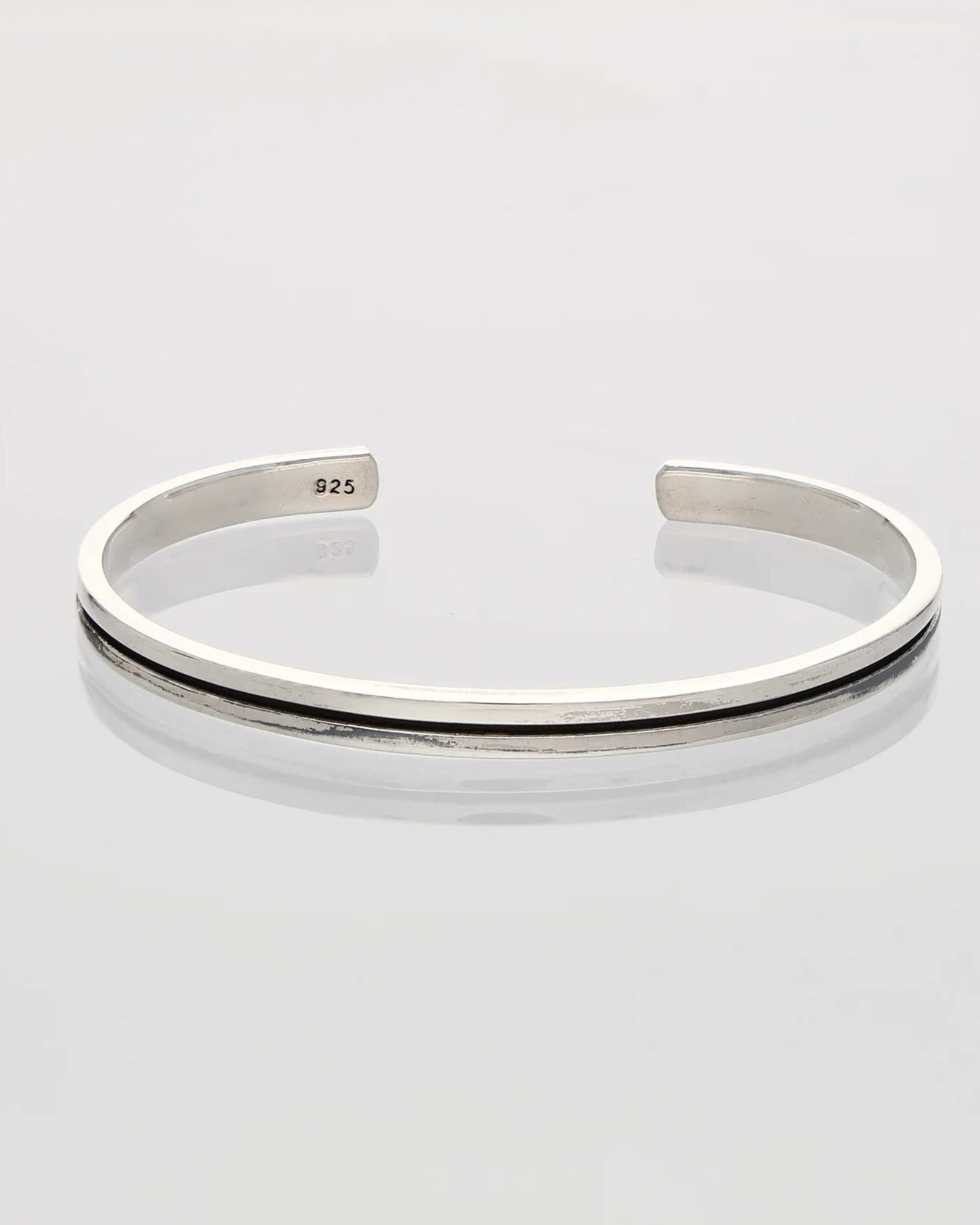 Solitaire Kada in 92.5 Silver