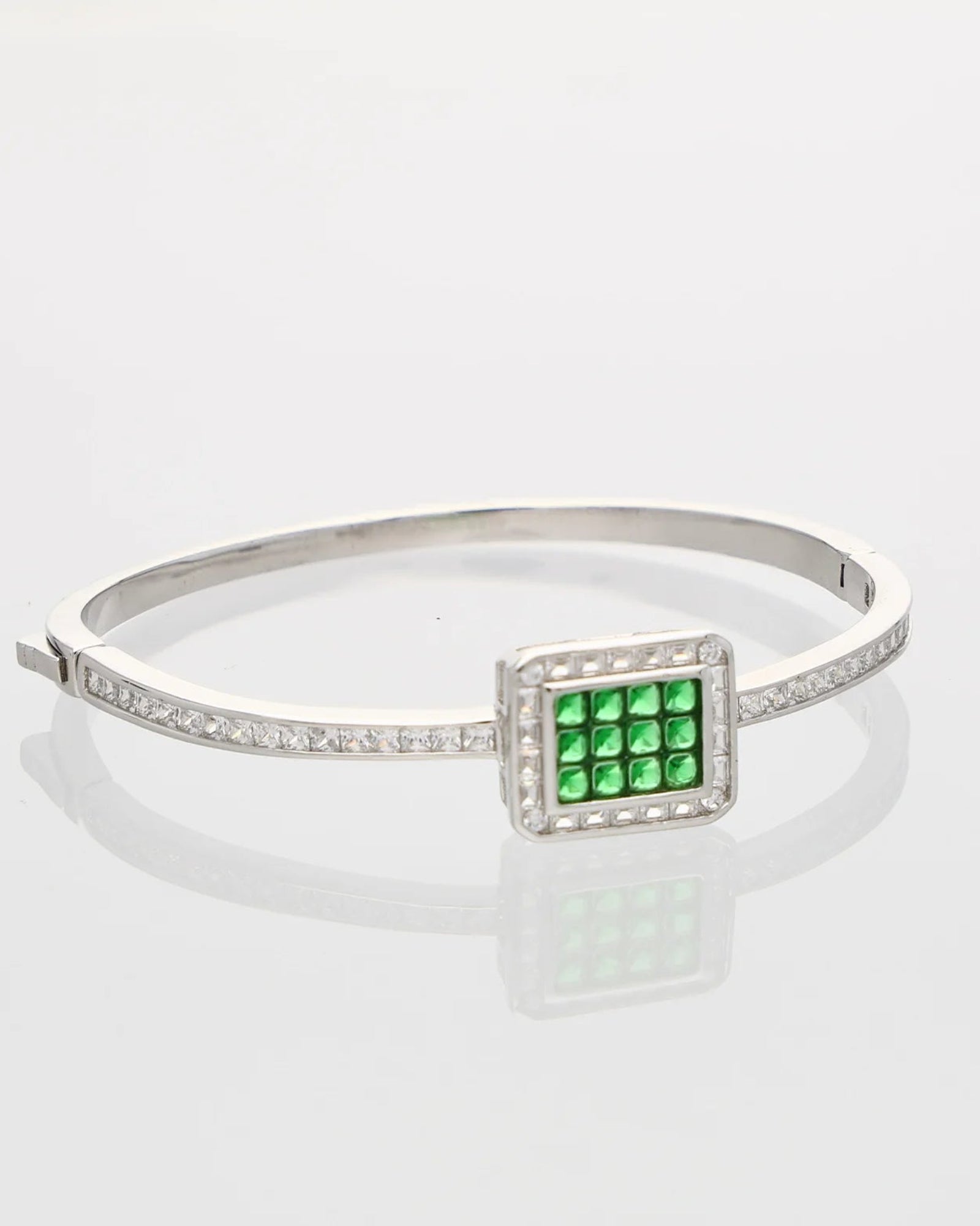 Emerald Kada in 92.5 Silver