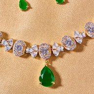 Emerald Necklace in 92.5 Silver detail - Silsila by Dvaar