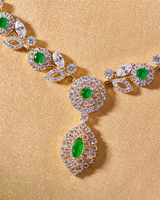 Haripriya Emerald Necklace in 92.5 Silver detail - Silsila by Dvaar
