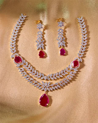 Ratnarekha Necklace in 92.5 Silver front view - Silsila by Dvaar