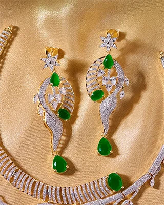 Vanasree Necklace in 92.5 Silver side view - Silsila by Dvaar