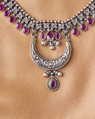 Rajasthani Necklace side view - Silsila by Dvaar