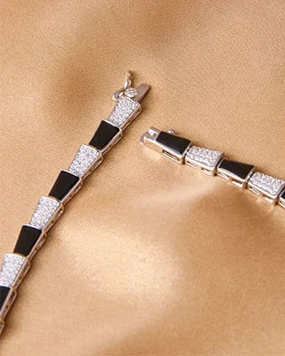 Serpent Noir Necklace in 92.5 Silver