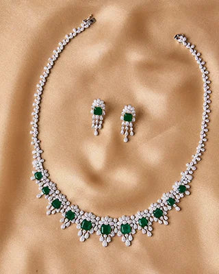 Marakata Necklace in 92.5 Silver