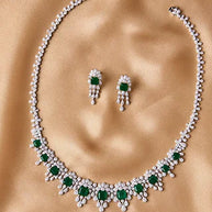 Marakata Necklace in 92.5 Silver