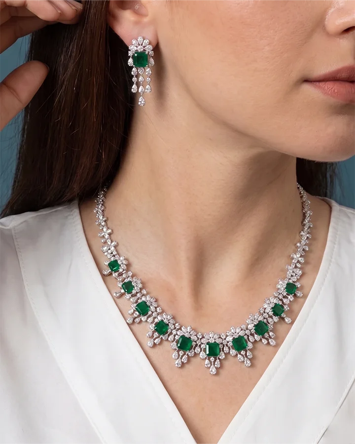 Marakata Necklace in 92.5 Silver