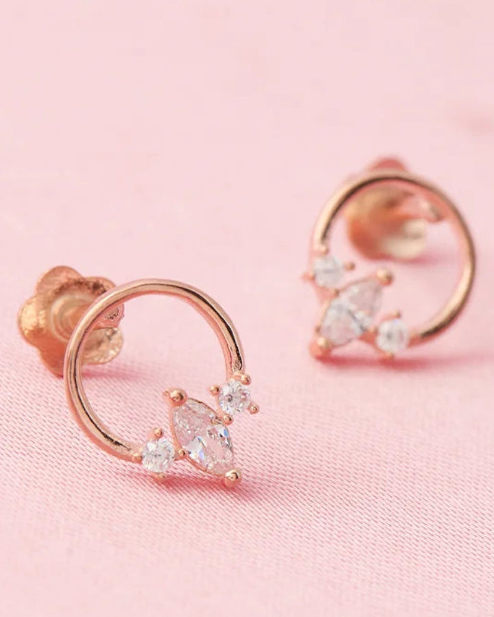 Pearl Halo Studs in 92.5 Silver