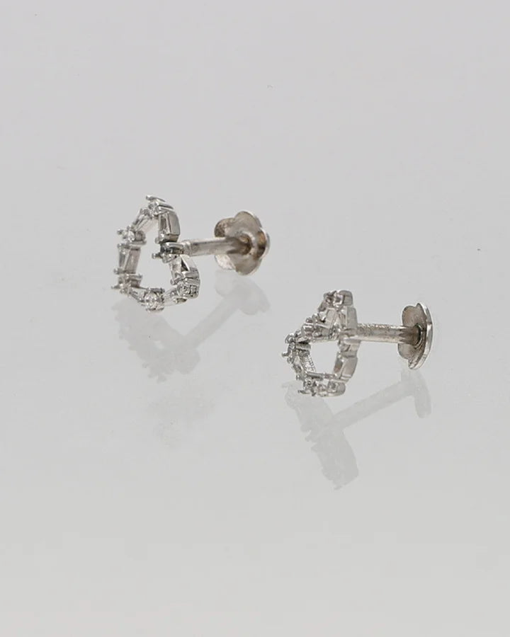 Dil Studs in 92.5 Silver