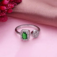 Pistachio Ring in 92.5 Silver