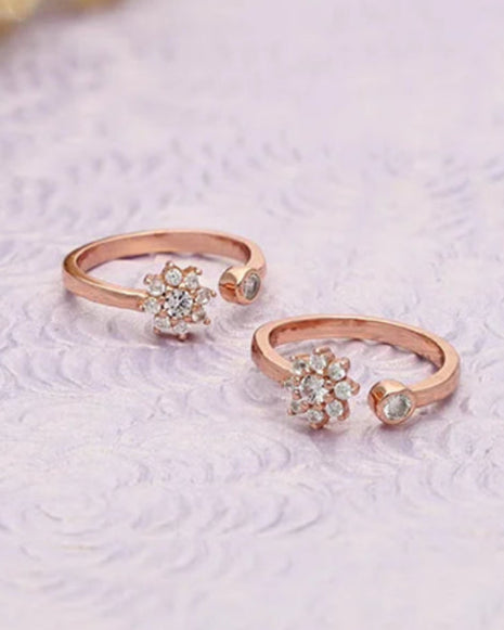 Rose Toe Rings in 92.5 Silver