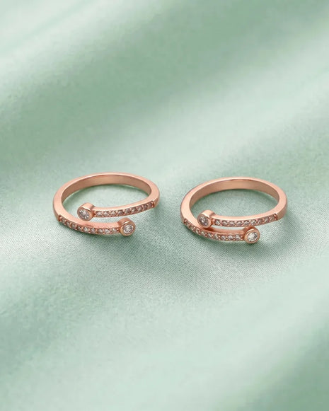 Serenora Toe Rings in 92.5 Silver
