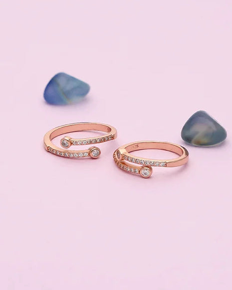 Serenora Toe Rings in 92.5 Silver