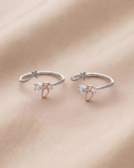 Flutura Toe Rings in 92.5 Silver